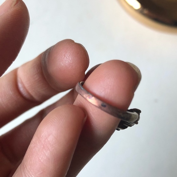 V shaped faux gemstone gold moonstone ring - Picture 7 of 7